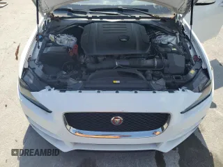 2017 Jaguar XE 20d z VIN SAJAR4BN9HA977316, wystawiony jako Copart lot #58179145 z przebiegiem 84 384 mil mil oraz Tytuł czysty. Historia ofert i sprzedaży dostępna na DreamBid. Obrazek 11.