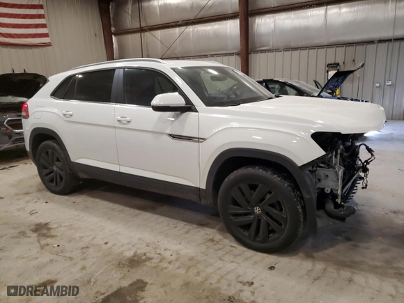 2022 Volkswagen Atlas Cross Sport 2.0T SE w/Technology with VIN 1V2KC2CA8NC222984, listed as a Copart auction lot 83577414 with 68,723 mi miles and Salvage Title. Bid and sale history available at carsss.com. Image 4.