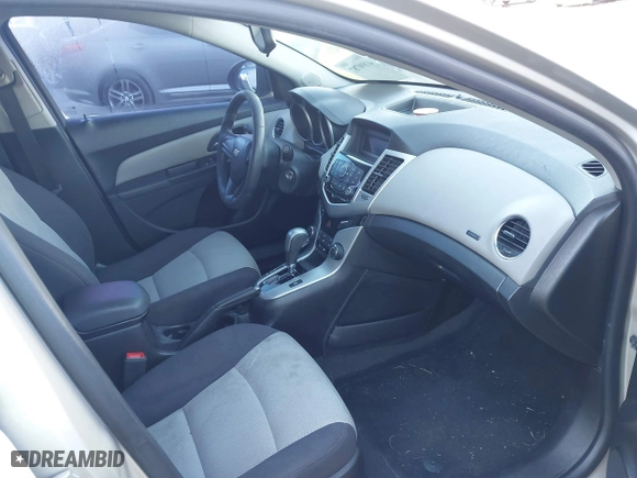 2014 Chevrolet Cruze LS with VIN 1G1PA5SH4E7162376, listed as a IAAI auction lot 41890787 with 128,050 mi miles. Bid and sale history available at carsss.com. Image 5.
