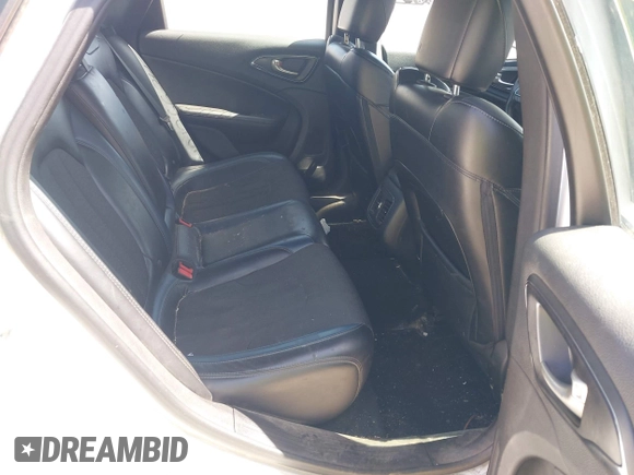 2015 Chrysler 200 S with VIN 1C3CCCBB6FN573571, listed as a IAAI auction lot 42125624 with 171,933 mi miles. Bid and sale history available at carsss.com. Image 8.