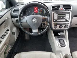 2007 Volkswagen Eos 2.0T with VIN WVWBA71F37V045223, listed as a Copart auction lot 47070825 with 160,406 mi miles and Salvage Title. Bid and sale history available at DreamBid. Image 8.