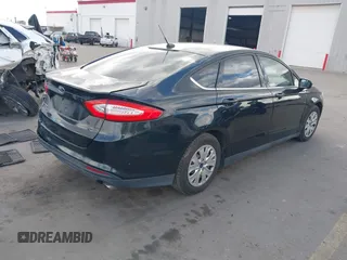 2014 Ford Fusion S with VIN 3FA6P0G76ER204761, listed as a IAAI auction lot 41948590 with 171,605 mi miles and . Bid and sale history available at DreamBid. Image 4.