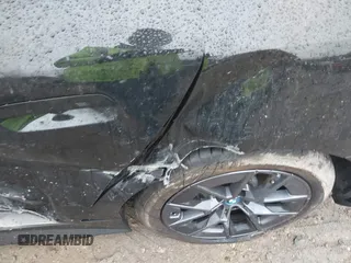 2023 BMW i4 eDrive35 z VIN WBY43AW03PFP82824, wystawiony jako IAAI lot #41468805 z przebiegiem 9 mil mil oraz . Historia ofert i sprzedaży dostępna na DreamBid. Obrazek 16.