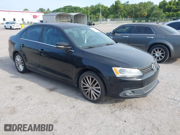 2011 Volkswagen Jetta SEL с VIN 3VWLX7AJ6BM394822, выставлен на аукционе IAAI как лот 42360987 с пробегом 173 310 миль миль и . История ставок и продаж доступна на DreamBid. Изображение 1.