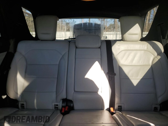 2012 Mercedes-Benz M 550 with VIN 4JGDA7DBXCA044892, listed as a Copart auction lot 43368635 with 214,619 mi miles and Salvage title. Bid and sale history available at DreamBid. Image 10.