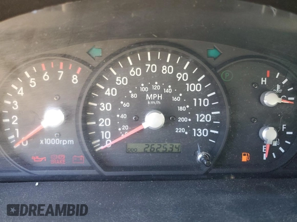 2004 Kia Sorento LX with VIN KNDJC733545313757, listed as a Copart auction lot 77493494 with 262,534 mi miles and Clean Title. Bid and sale history available at carsss.com. Image 9.