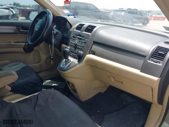 2011 Honda CR-V SE with VIN 5J6RE3H49BL037268, listed as a IAAI auction lot 42121531 with 230,017 mi miles. Bid and sale history available at carsss.com. Image 5.