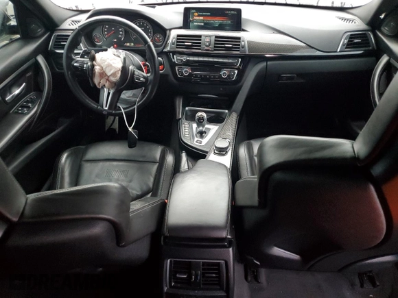 2017 BMW M3 z VIN WBS8M9C57H5G83957, wystawiony jako Copart lot #85816564 z przebiegiem 44 751 mil mil oraz Szkoda całkowita • Salvage title. Historia ofert i sprzedaży dostępna na DreamBid. Obrazek 8.