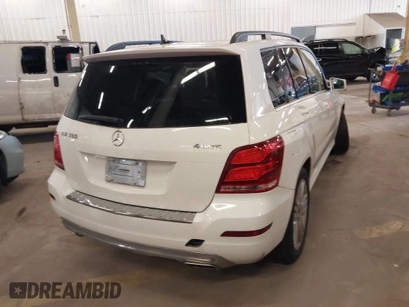 2014 Mercedes-Benz GLK 350 with VIN WDCGG8JB2EG211718, listed as a IAAI auction lot 41965437 with 73,469 mi miles and . Bid and sale history available at DreamBid. Image 4.
