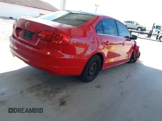 2013 Volkswagen Jetta SE с VIN 3VWDX7AJ0DM355117, выставлен на аукционе IAAI как лот 42350921 с пробегом 130 322 миль миль и . История ставок и продаж доступна на DreamBid. Изображение 4.