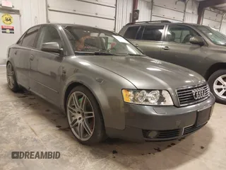 2005 Audi A4 1.8T SE with VIN WAULC68E65A059110, listed as a IAAI auction lot 41362673 with 171,674 mi miles. Bid and sale history available at carsss.com. Image 1.