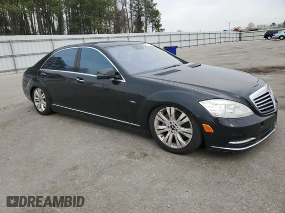 2010 Mercedes-Benz S 400 with VIN WDDNG9FB7AA305219, listed as a Copart auction lot 48508845 with 87,191 mi miles and Clean Title. Bid and sale history available at DreamBid. Image 4.