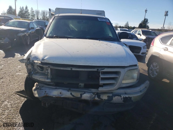 1999 Ford F-150 Work Series with VIN 1FTRF17W9XKB35000, listed as a Copart auction lot 86001964 with 155,055 mi miles and Salvage Title. Bid and sale history available at carsss.com. Image 5.