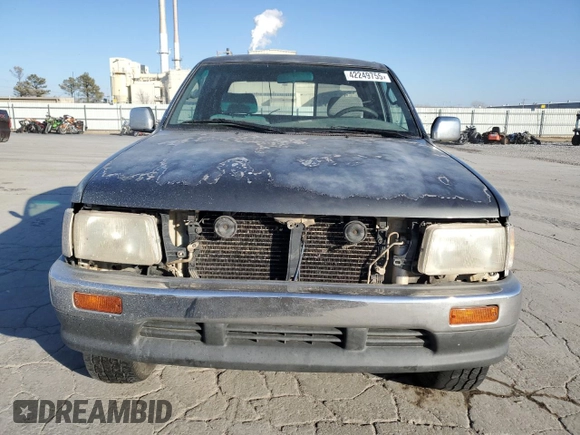 1995 Toyota T100 z VIN JT4VD22F4S0008399, wystawiony jako Copart lot #42249755 z przebiegiem 282 751 mil mil oraz Czysty tytuł • Clean title. Historia ofert i sprzedaży dostępna na DreamBid. Obrazek 5.