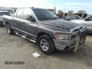 2004 Dodge 1500 SLT with VIN 1D7HA18N04S585118, listed as a IAAI auction lot 41692008 with 308,677 mi miles. Bid and sale history available at carsss.com. Image 1.