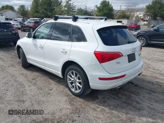 2010 Audi Q5 Premium with VIN WA1CKAFP3AA051936, listed as a IAAI auction lot 41808963 with 215,704 mi miles. Bid and sale history available at carsss.com. Image 3.