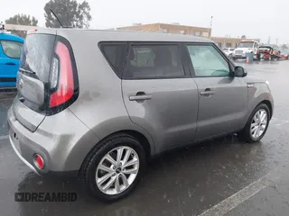 2018 Kia Soul + with VIN KNDJP3A53J7534744, listed as a IAAI auction lot 41889274 with 75,083 mi miles. Bid and sale history available at carsss.com. Image 4.