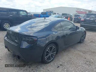 2013 Scion FR-S z VIN JF1ZNAA16D2706427, wystawiony jako IAAI lot #42386882 z przebiegiem 76 586 mil mil oraz . Historia ofert i sprzedaży dostępna na DreamBid. Obrazek 4.