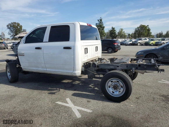2018 Ram 2500 Tradesman with VIN 3C6UR5CJ4JG314425, listed as a Copart auction lot 45992625 with 0 mi miles and Salvage Title. Bid and sale history available at carsss.com. Image 2.