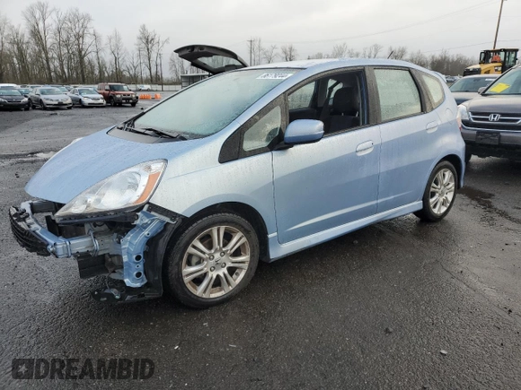 2009 Honda Fit Sport w/Navi with VIN JHMGE886X9S042490, listed as a Copart auction lot 86179244 with 109,130 mi miles and Salvage Title. Bid and sale history available at carsss.com. Image 1.