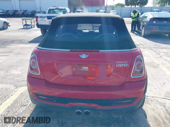 2014 MINI Convertible S с VIN WMWZP3C50ET298497, выставлен на аукционе IAAI как лот 42345812 с пробегом 119 921 миль миль и . История ставок и продаж доступна на DreamBid. Изображение 16.