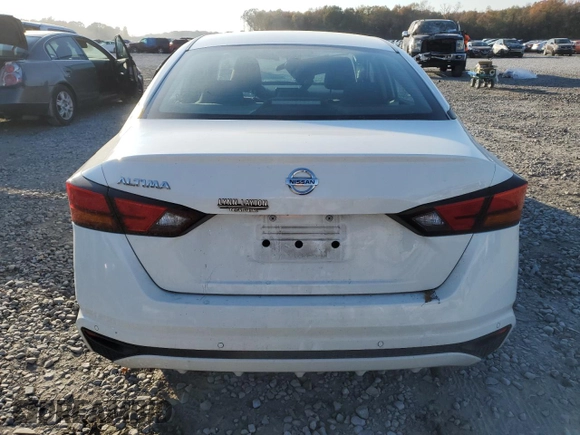 2022 Nissan Altima 2.5 S with VIN 1N4BL4BV5NN308605, listed as a Copart auction lot 82768194 with 43,016 mi miles and Salvage Title. Bid and sale history available at carsss.com. Image 6.