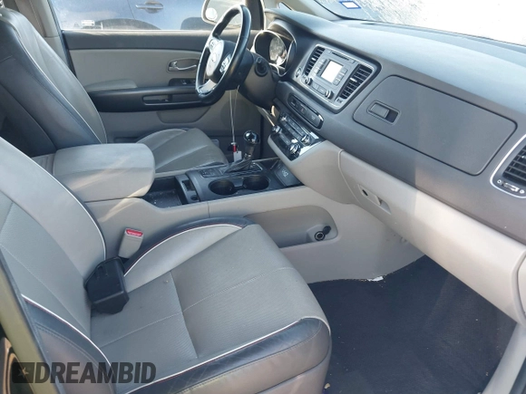 2017 Kia Sedona LX with VIN KNDMB5C19H6242467, listed as a IAAI auction lot 41836591 with 95,403 mi miles. Bid and sale history available at carsss.com. Image 5.