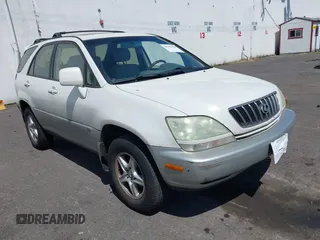 2002 Lexus RX 300 with VIN JTJHF10U620289542, listed as a IAAI auction lot 42182638 with 228,451 mi miles. Bid and sale history available at carsss.com. Image 1.