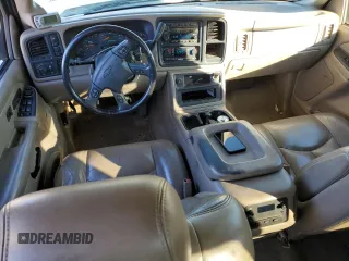 2005 Chevrolet Silverado 3500 DRW LT with VIN 1GCJK332X5F883347, listed as a Copart auction lot 86199094 with 107,562 mi miles and Salvage Title. Bid and sale history available at carsss.com. Image 8.