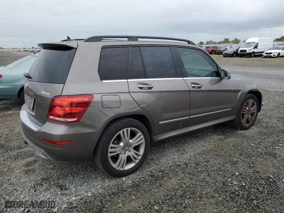 2015 Mercedes-Benz GLK-Class GLK 350 with VIN WDCGG8JBXFG434705, listed as a Copart auction lot 51529815 with 118,671 mi miles and Salvage Title. Bid and sale history available at carsss.com. Image 3.