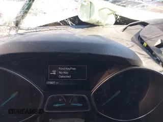 2017 Ford Escape Titanium with VIN 1FMCU0JD6HUE01006, listed as a IAAI auction lot 41632918 with 70,927 mi miles. Bid and sale history available at carsss.com. Image 7.
