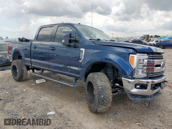 2018 Ford F-250 XL with VIN 1FT7W2BT8JEC38747, listed as a Copart auction lot 62722925 with 155,078 mi miles and Clean title. Bid and sale history available at DreamBid. Image 4.