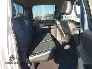 2016 Ford F-150 XLT with VIN 1FTEW1EP0GKD77457, listed as a IAAI auction lot 41843484 with 121,147 mi miles. Bid and sale history available at carsss.com. Image 8.