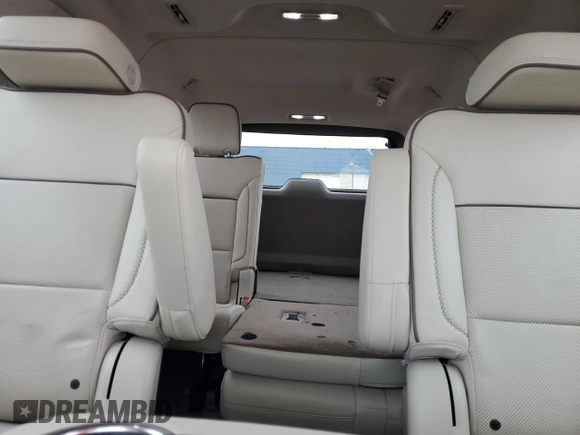 2022 GMC Yukon XL Denali with VIN 1GKS2JKL1NR352785, listed as a Copart auction lot 82993264 with 21,400 mi miles and Clean Title. Bid and sale history available at carsss.com. Image 10.