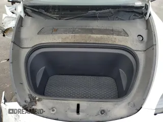 2023 Tesla Model Y Long Range z VIN 7SAYGAEE5PF743079, wystawiony jako Copart lot #45570655 z przebiegiem 46 145 mil mil oraz Szkoda całkowita • Salvage title. Historia ofert i sprzedaży dostępna na DreamBid. Obrazek 14.