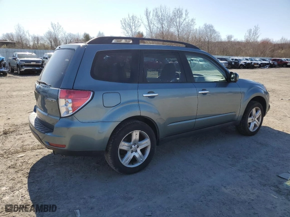 2009 Subaru Forester (Natl) X w/Premium Pkg with VIN JF2SH63659H724898, listed as a Copart auction lot 52112525 with 112,199 mi miles and Clean Title. Bid and sale history available at carsss.com. Image 3.