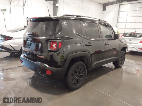 2018 Jeep Renegade Trailhawk z VIN ZACCJBCB7JPH91187, wystawiony jako IAAI lot #41984322 z przebiegiem 72 881 mil mil oraz . Historia ofert i sprzedaży dostępna na DreamBid. Obrazek 4.