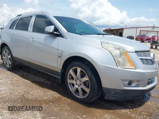 2012 Cadillac SRX Performance Collection z VIN 3GYFNBE30CS510933, wystawiony jako IAAI lot #42360691 z przebiegiem 191 402 mil mil oraz . Historia ofert i sprzedaży dostępna na DreamBid. Obrazek 1.