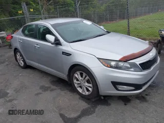 2013 Kia Optima LX z VIN 5XXGM4A76DG226683, wystawiony jako IAAI lot #42242322 z przebiegiem 194 059 mil mil oraz . Historia ofert i sprzedaży dostępna na DreamBid. Obrazek 1.