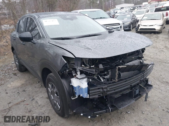 2025 Nissan Kicks S with VIN 3N8AP6BB4SL353921, listed as a IAAI auction lot 41552427 with 3,006 mi miles. Bid and sale history available at carsss.com. Image 13.