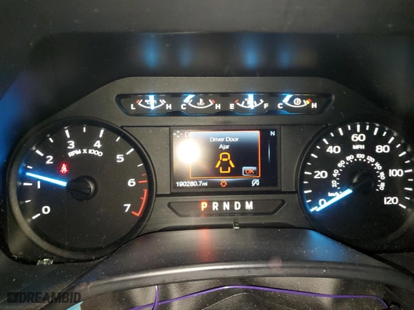 2018 Ford F-150 XL with VIN 1FTMF1EPXJKC27021, listed as a Copart auction lot 84204334 with 190,280 mi miles and Salvage Title. Bid and sale history available at carsss.com. Image 9.