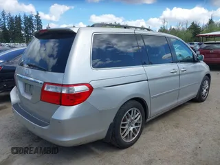 2006 Honda Odyssey TOURING with VIN 5FNRL38806B000049, listed as a IAAI auction lot 42095336 with 218,584 mi miles. Bid and sale history available at carsss.com. Image 4.