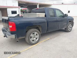 2008 Chevrolet Silverado 1500 Work Truck with VIN 1GCEC19X98Z293052, listed as a IAAI auction lot 42165426 with 287,865 mi miles and . Bid and sale history available at DreamBid. Image 4.