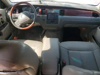 2003 Lincoln Town Car Cartier with VIN 1LNHM83W23Y627418, listed as a Copart auction lot 43817895 with 141,414 mi miles and Salvage Title. Bid and sale history available at carsss.com. Image 8.