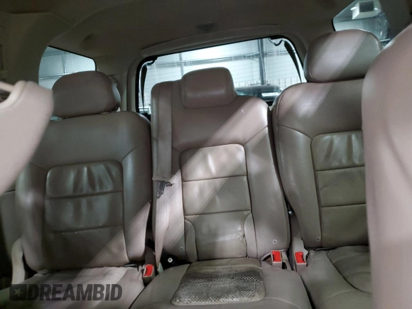 2005 Ford Expedition Limited with VIN 1FMPU20545LA71147, listed as a Copart auction lot 86366444 with 277,054 mi miles and Non Repairable. Bid and sale history available at carsss.com. Image 10.