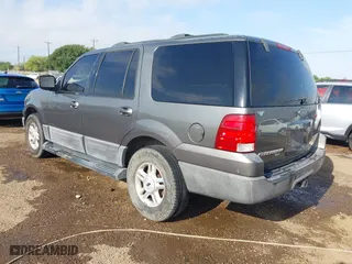 2004 Ford Expedition Special Service with VIN 1FMRU15W44LB49378, listed as a IAAI auction lot 42025232 with 197,811 mi miles. Bid and sale history available at carsss.com. Image 3.