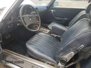 1981 Mercedes-Benz 380 SL z VIN WDBBA45AXBB006683, wystawiony jako Copart lot #50946465 z przebiegiem 109 694 mil mil oraz Nie do naprawy • Non repairable. Historia ofert i sprzedaży dostępna na DreamBid. Obrazek 7.