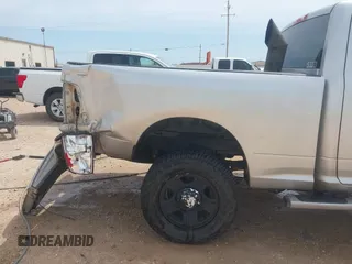 2015 Ram 2500 Tradesman с VIN 3C6UR5CL6FG513999, выставлен на аукционе IAAI как лот 42259171 с пробегом 265 657 миль миль и . История ставок и продаж доступна на DreamBid. Изображение 17.