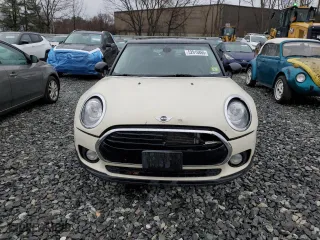 2017 MINI Clubman Cooper with VIN WMWLU1C59H2C42087, listed as a Copart auction lot 52916865 with 195,230 mi miles and Clean Title. Bid and sale history available at carsss.com. Image 5.