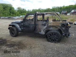 2023 Jeep Wrangler Sahara z VIN 1C4JJXP66PW698724, wystawiony jako Copart lot #55587825 z przebiegiem Nie podano mil oraz Nie do naprawy • Non repairable. Historia ofert i sprzedaży dostępna na DreamBid. Obrazek 2.